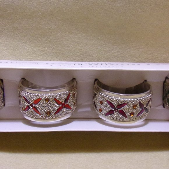 Pier 1 Exclusive Set of 4 Jeweled Napkin Rings SIlver Plated -Dinner Party Decor - Picture 1 of 6